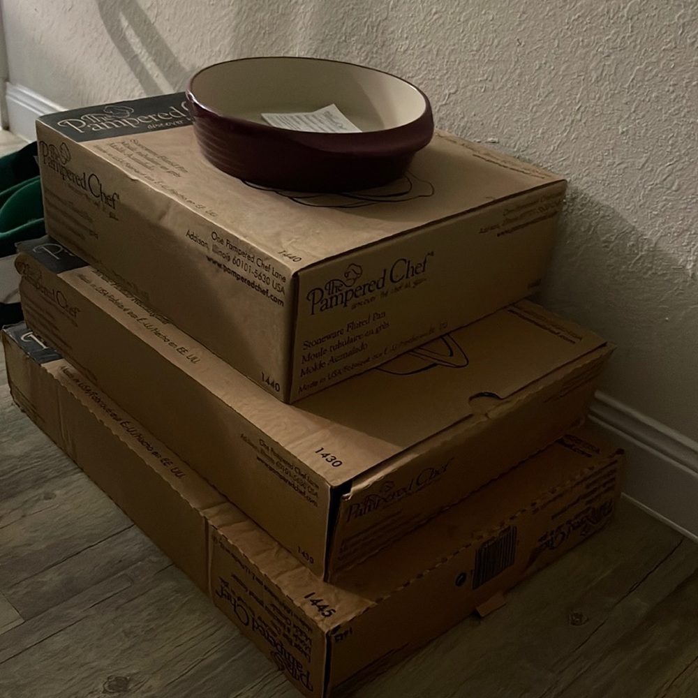 Set of mixed Pampered Chef Cookware
